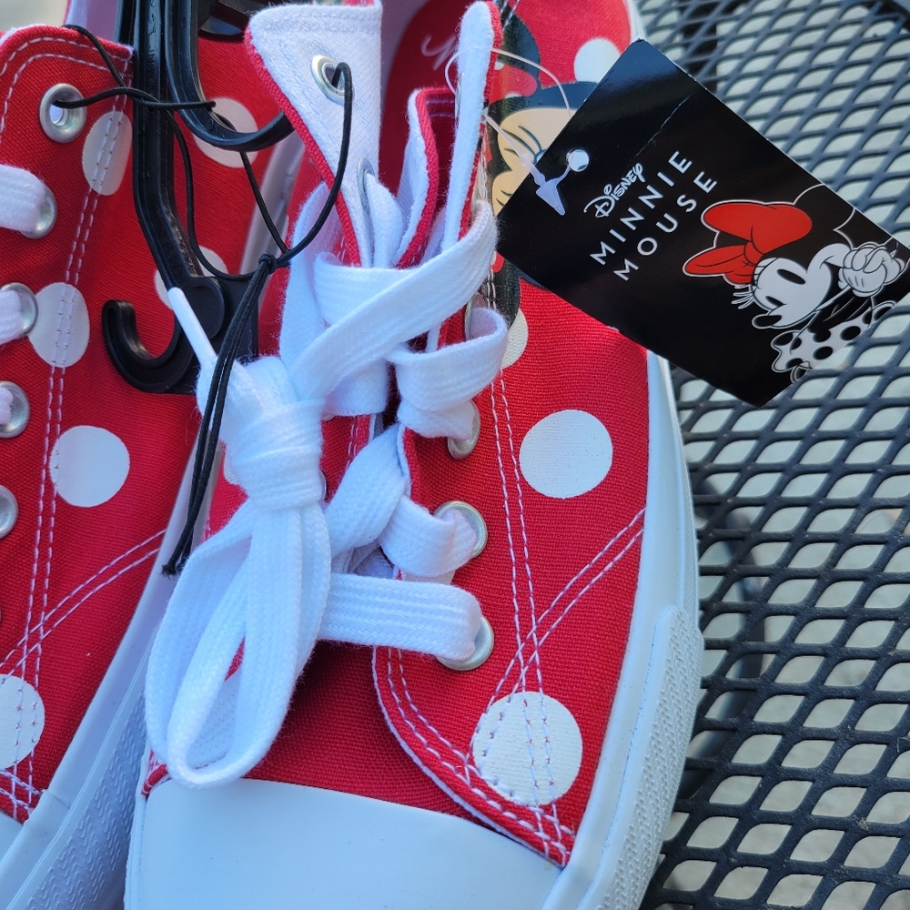 New Minnie Mouse shoes - Picture 3 of 5